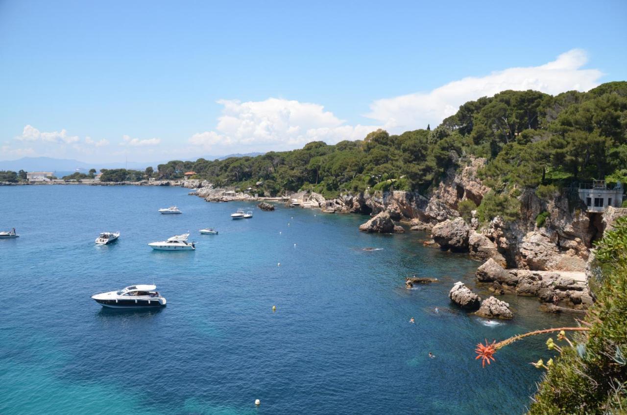 2 Pieces Climatise Avec Balcon Dans Le Vieil Antibes, Residence Avec Ascenseur Bagian luar foto
